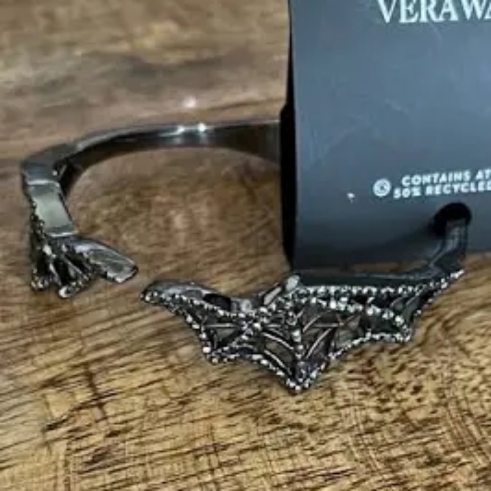 Simply Vera Vera Wang Jet Stone Bat Wing Bracelet